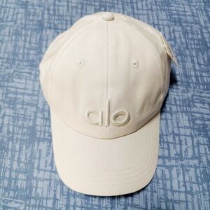 NWT Alo Off Duty Hat
